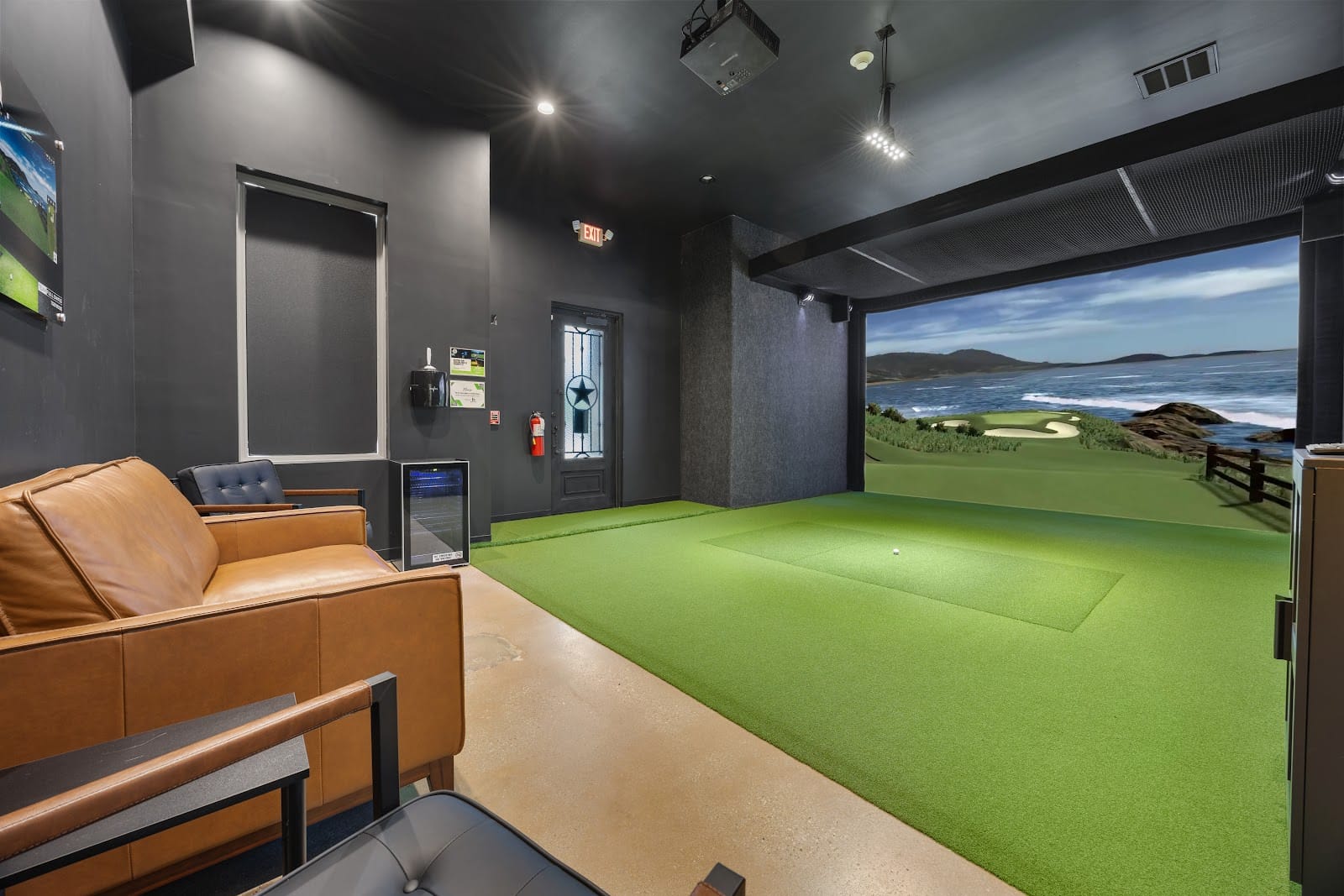 The Back Nine Golf, indoor golf venue in Flower Mound, Texas