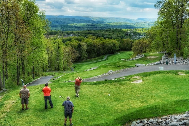 The Poconos Club