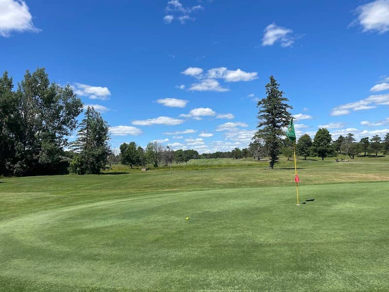 Shamrock Hills Golf Club Shenanigans Bar & Grill