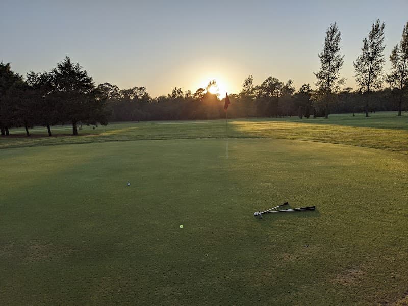 Stenger’s Shamrock Farms Par 3 Golf Course