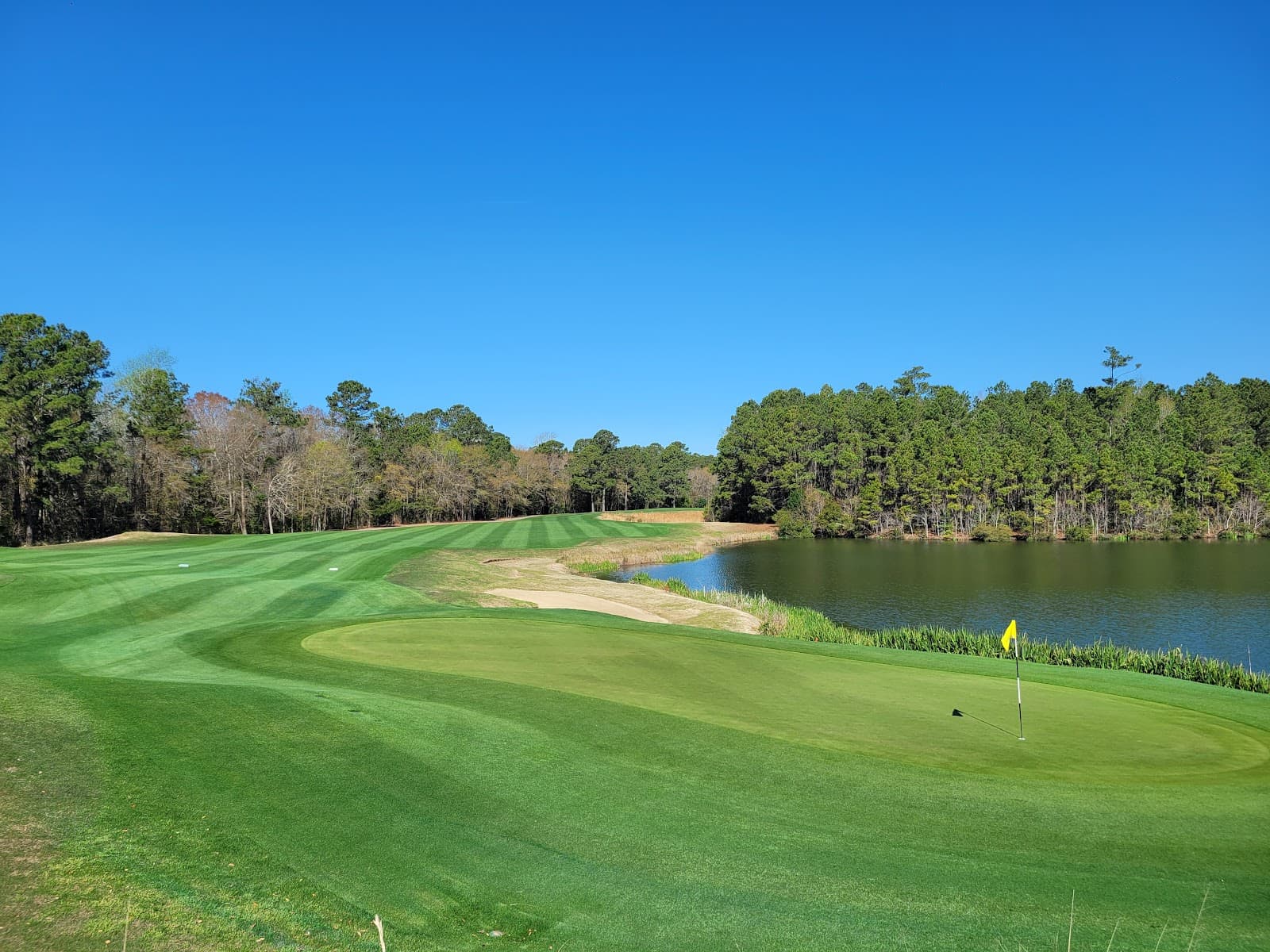 Barefoot - Love Golf Course