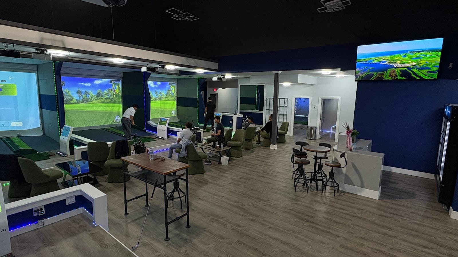 Royal Golf Zone - premium view