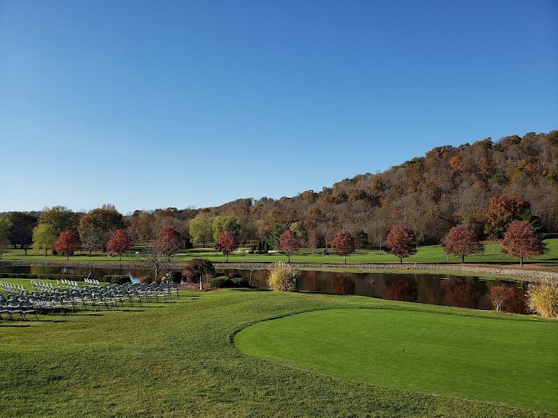 Shadow Lakes Country Club