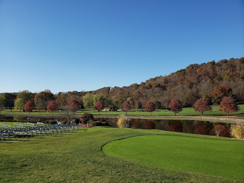 Shadow Lakes Country Club