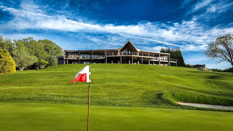 High Meadows Golf & Country Club